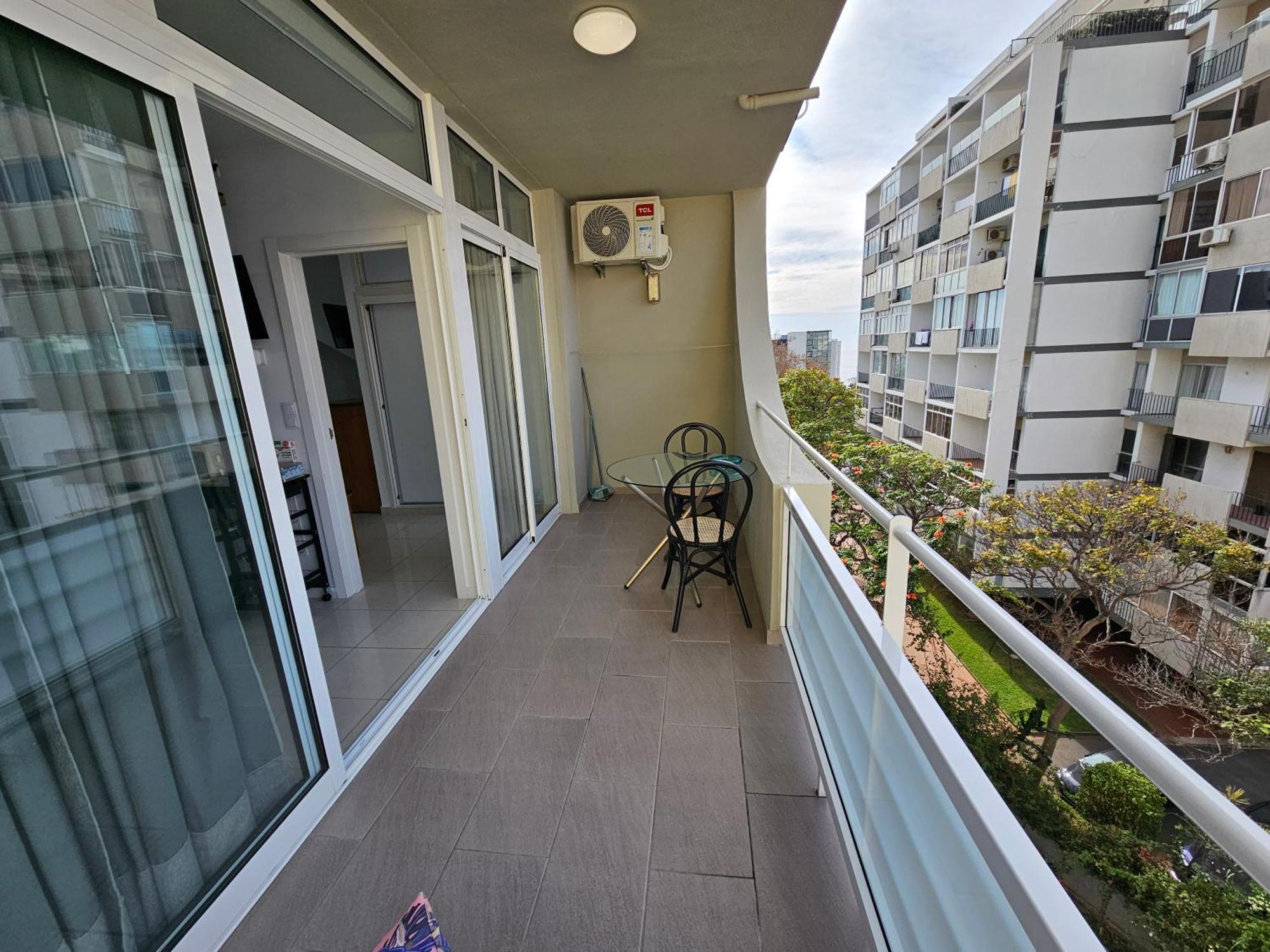 Apartamentos Navio Azul Funchal Oda fotoğraf